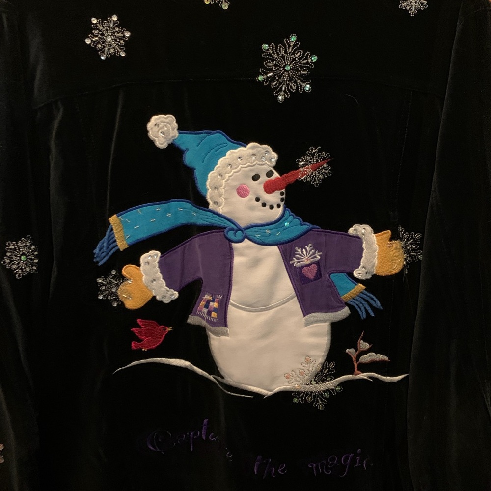 Top. - Picture 3 of 13
